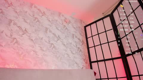 Pau OFmissweetpeach online show from 04.02.26