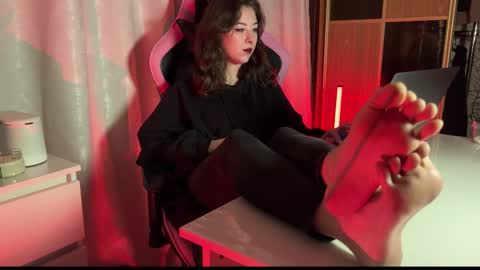 misswishh online show from 10.03.25