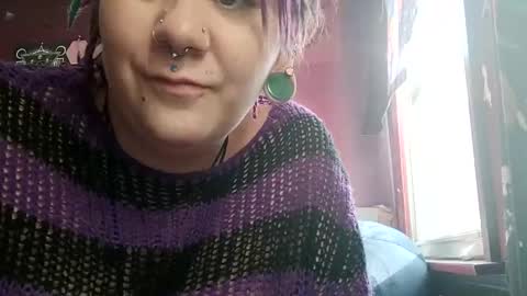 Snapshot of missxmoth444 chatting on 11.15.25 missxmoth444 online show from 11.15.25