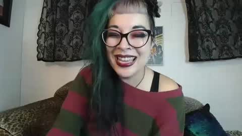 Missy Dee online show from 10.15.25