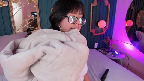 Snapshot of missy_taylor_ chatting on 12.20.24 Missy online show from 12.20.24