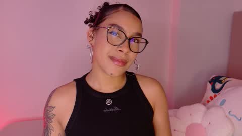 Missy Gainer online show from 11.17.25