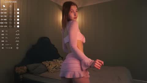 Mia online show from 03.14.26