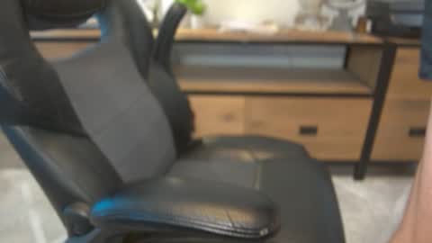 MISTER DILF  online show from 04.24.26