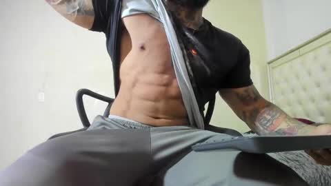 Snapshot of mister_venom chatting on 10.20.25 venom online show from 10.20.25