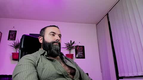 Snapshot of misterlov3r chatting on 12.02.24 misterlov3r online show from 12.02.24