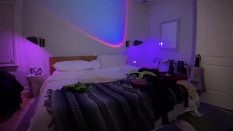 Mikey Jerkoff online show from 01.08.25