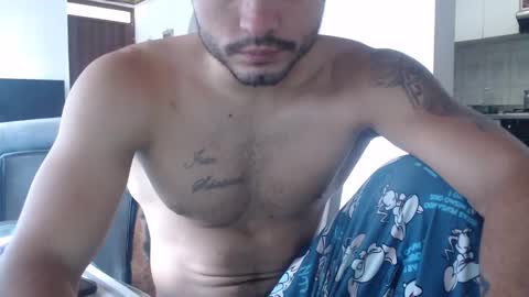 Snapshot of mistersam33 chatting on 01.28.25 mistersam33 online show from 01.28.25