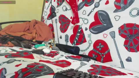 Snapshot of mistress_adel chatting on 02.01.25 mistress_adel online show from 02.01.25