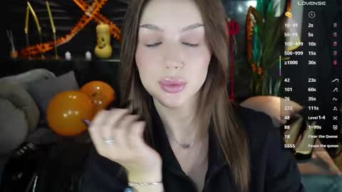 Snapshot of mistress_darsy chatting on 11.02.25 Darsy online show from 11.02.25