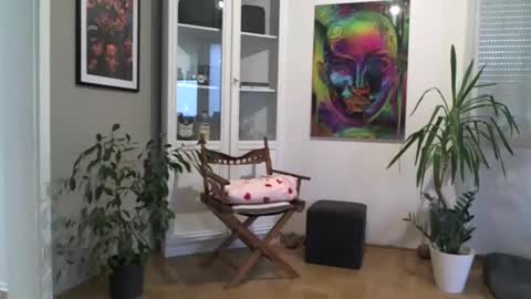 Snapshot of mistress_kasandrra chatting on 02.28.25 Mistress Cassie - Cash online show from 02.28.25