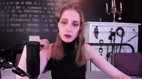 Snapshot of mistress_marlene chatting on 01.18.25 Mistress Marlene online show from 01.18.25