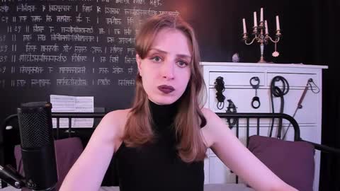 Snapshot of mistress_marlene chatting on 01.26.25 Mistress Marlene online show from 01.26.25
