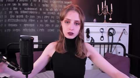 Snapshot of mistress_marlene chatting on 01.26.25 Mistress Marlene online show from 01.26.25
