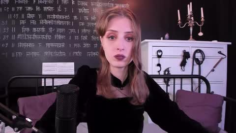 Snapshot of mistress_marlene chatting on 02.18.25 Mistress Marlene online show from 02.18.25
