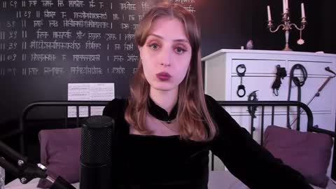 Snapshot of mistress_marlene chatting on 02.18.25 Mistress Marlene online show from 02.18.25