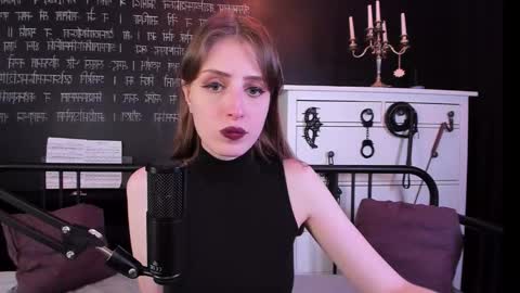 Snapshot of mistress_marlene chatting on 11.06.25 Mistress Marlene online show from 11.06.25