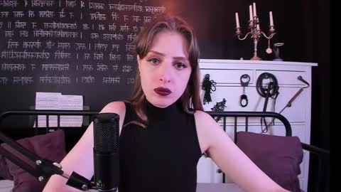 Snapshot of mistress_marlene chatting on 11.23.25 Mistress Marlene online show from 11.23.25