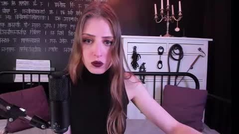 Snapshot of mistress_marlene chatting on 11.29.25 Mistress Marlene online show from 11.29.25