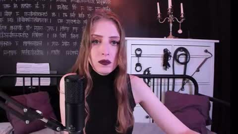 Snapshot of mistress_marlene chatting on 12.02.25 Mistress Marlene online show from 12.02.25