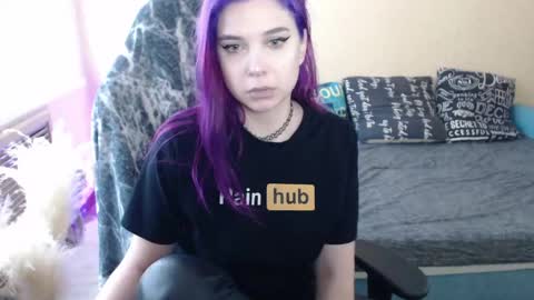 Snapshot of mistressbailey_x chatting on 04.13.26 Miss Bailey online show from 04.13.26