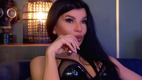 Elenia online show from 01.08.26