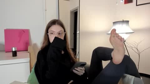 Snapshot of mistresselizy chatting on 11.04.25 mistresselizy online show from 11.04.25