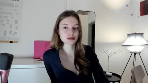 Snapshot of mistresselizy chatting on 11.06.25 mistresselizy online show from 11.06.25