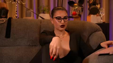 Mistress Kelly online show from 11.14.25