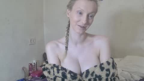 mistressmilly32 online show from 02.10.26