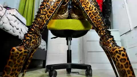 Tiffany online show from 09.18.25