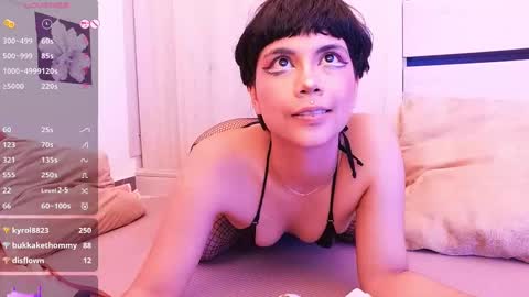 Snapshot of misty_miu chatting on 03.12.25 Misty online show from 03.12.25