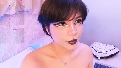 Snapshot of misty_miu chatting on 09.10.25 Misty online show from 09.10.25