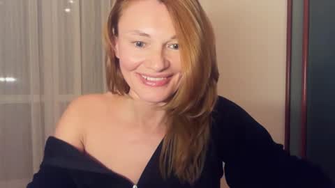 Snapshot of mistybarnes chatting on 04.19.26 MistyBarnes NONUDE MODEL online show from 04.19.26