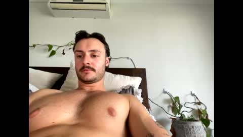 Snapshot of mitch28282 chatting on 10.01.25 mitch28282 online show from 10.01.25