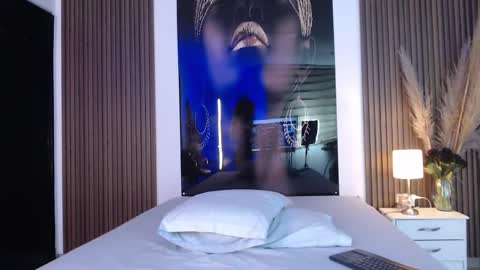 Snapshot of miticabrennet chatting on 11.15.25 Mtica Brennet online show from 11.15.25