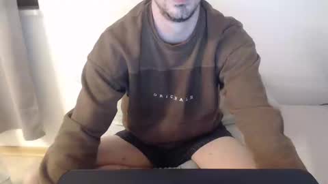 Snapshot of mitsch01 chatting on 12.30.24 Mitsch online show from 12.30.24