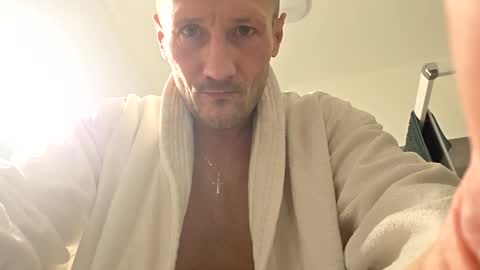 mitzio114 online show from 12.20.25