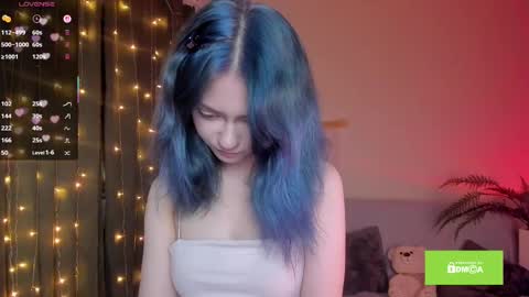 Snapshot of miuri_miy chatting on 03.09.25 Yuka online show from 03.09.25