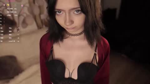 Snapshot of miuri_miy chatting on 10.18.25 Yuka online show from 10.18.25