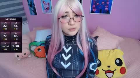 Snapshot of miwaviolet chatting on 10.20.25 Miwa Violet online show from 10.20.25