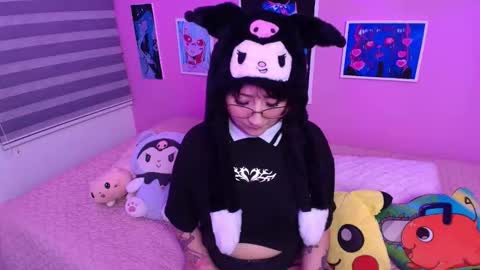 Snapshot of miwaviolet chatting on 12.14.25 Miwa Violet online show from 12.14.25