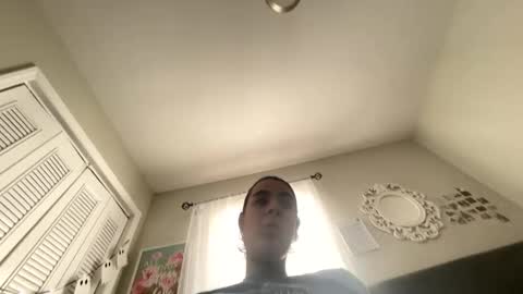 Snapshot of mixedbaby98 chatting on 10.26.25 mixedbaby98 online show from 10.26.25