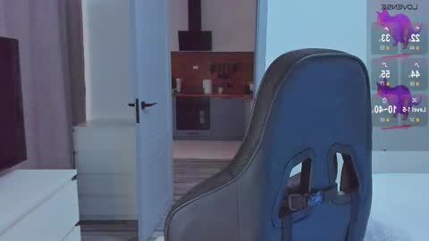 Snapshot of miya_kisss chatting on 11.03.25 Miya online show from 11.03.25