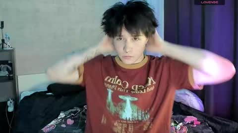 MeowMiku online show from 12.17.25