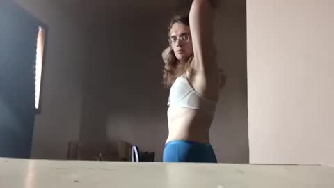 Snapshot of miyahw803 chatting on 10.14.25 miyahw803 online show from 10.14.25