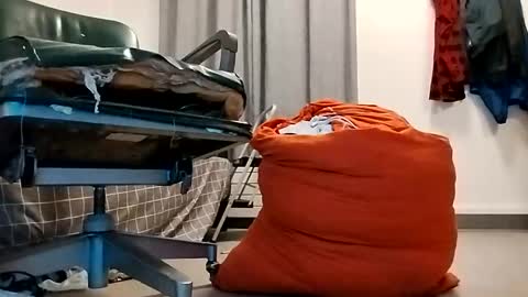 Snapshot of mizerze chatting on 01.14.25 mizerze online show from 01.14.25