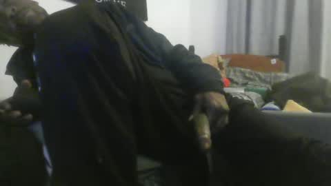 Snapshot of mizerze chatting on 09.23.25 mizerze online show from 09.23.25