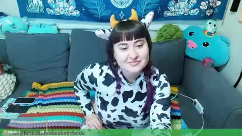 Elizabxth Fields online show from 10.28.25