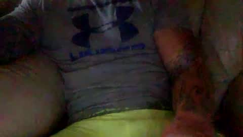 Snapshot of mjg175 chatting on 10.08.25 SexyRed online show from 10.08.25